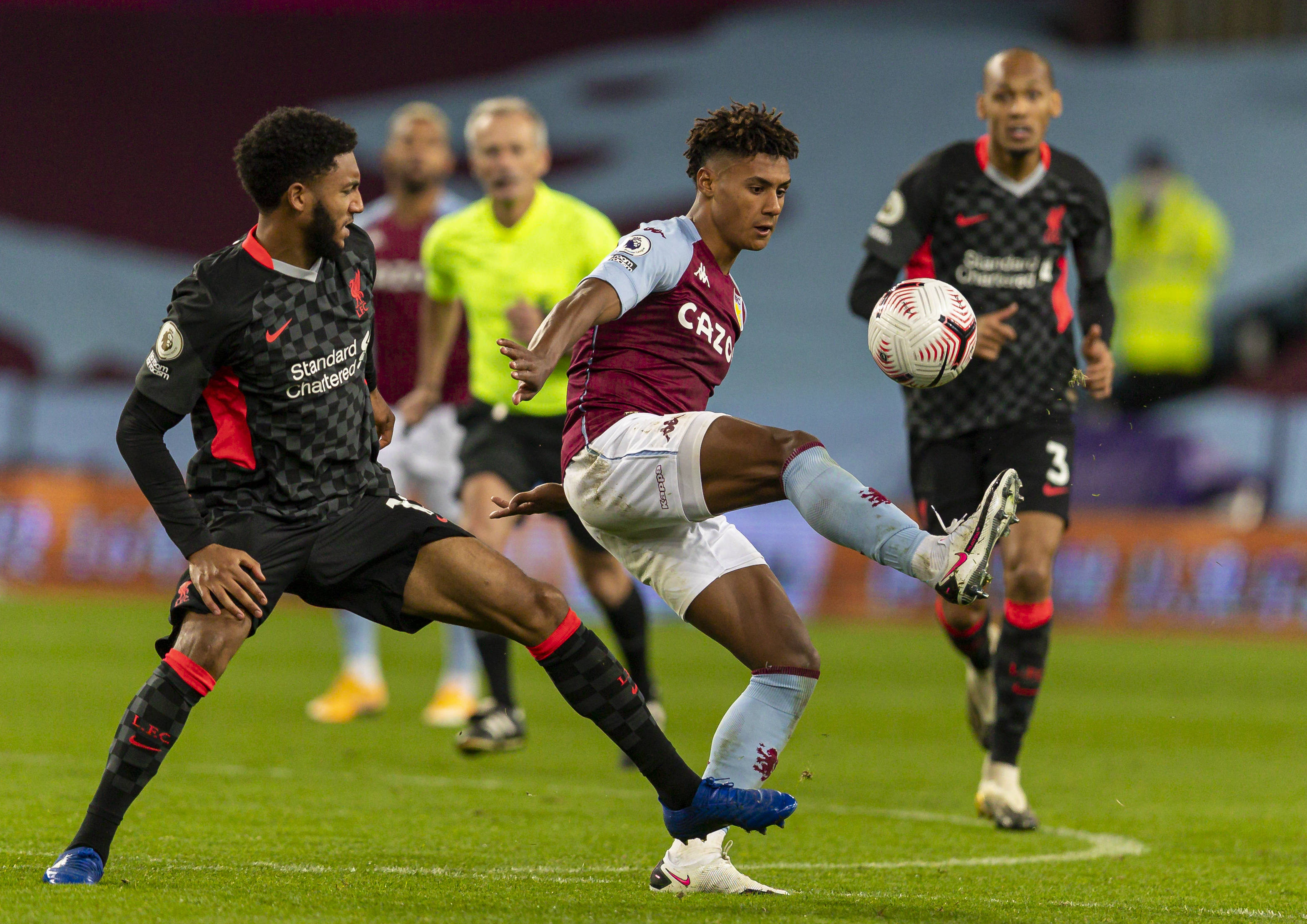 吉鲁便以其 吉鲁便以其